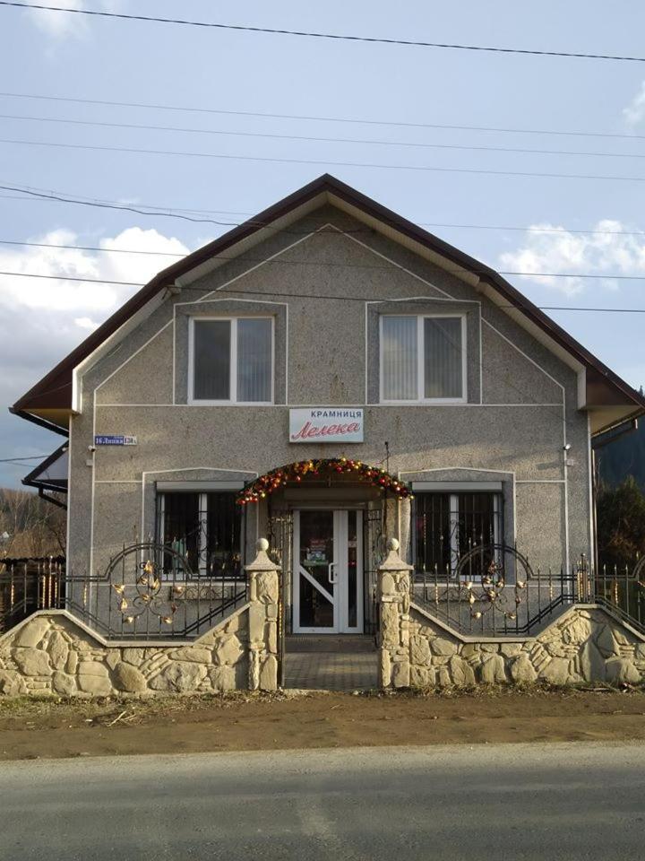 Лелека Dilyatyn Exterior foto